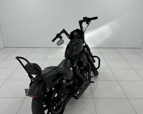 Чорний Харлей-Девідсон 883 Iron, об'ємом двигуна 0.88 л та пробігом 7 тис. км за 10700 $, фото 14 на Automoto.ua