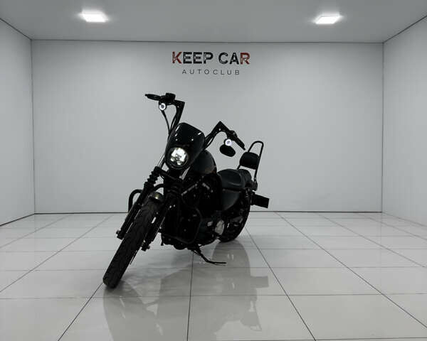 Чорний Харлей-Девідсон 883 Iron, об'ємом двигуна 0.88 л та пробігом 7 тис. км за 10700 $, фото 3 на Automoto.ua