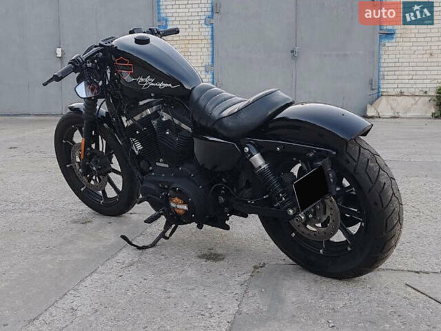 Черный Харлей-Дэвидсон 883 Iron, объемом двигателя 0.88 л и пробегом 222 тыс. км за 10000 $, фото 4 на Automoto.ua