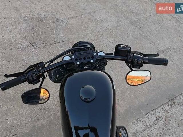 Черный Харлей-Дэвидсон 883 Iron, объемом двигателя 0.88 л и пробегом 222 тыс. км за 10000 $, фото 2 на Automoto.ua