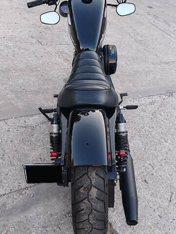 Черный Харлей-Дэвидсон 883 Iron, объемом двигателя 0.88 л и пробегом 222 тыс. км за 10000 $, фото 6 на Automoto.ua