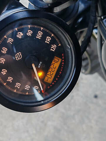 Черный Харлей-Дэвидсон 883 Iron, объемом двигателя 0.88 л и пробегом 222 тыс. км за 10000 $, фото 5 на Automoto.ua