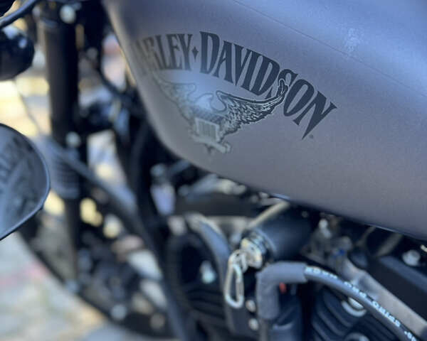 Серый Харлей-Дэвидсон 883 Iron, объемом двигателя 0.88 л и пробегом 14 тыс. км за 8777 $, фото 13 на Automoto.ua