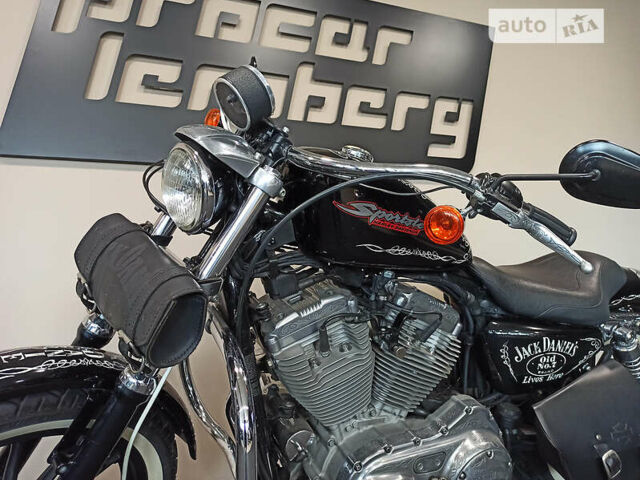 Черный Харлей-Дэвидсон 883 Sportster Custom, объемом двигателя 0.8 л и пробегом 18 тыс. км за 11700 $, фото 22 на Automoto.ua