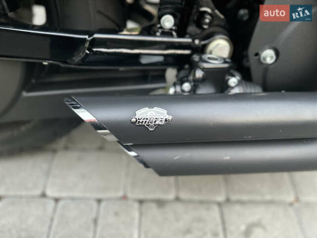 Черный Харлей-Дэвидсон 883 Sportster Custom, объемом двигателя 0.88 л и пробегом 7 тыс. км за 11000 $, фото 3 на Automoto.ua
