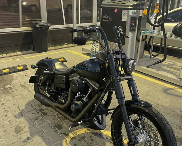 Черный Харлей-Дэвидсон Дина, объемом двигателя 1.6 л и пробегом 33 тыс. км за 9800 $, фото 5 на Automoto.ua