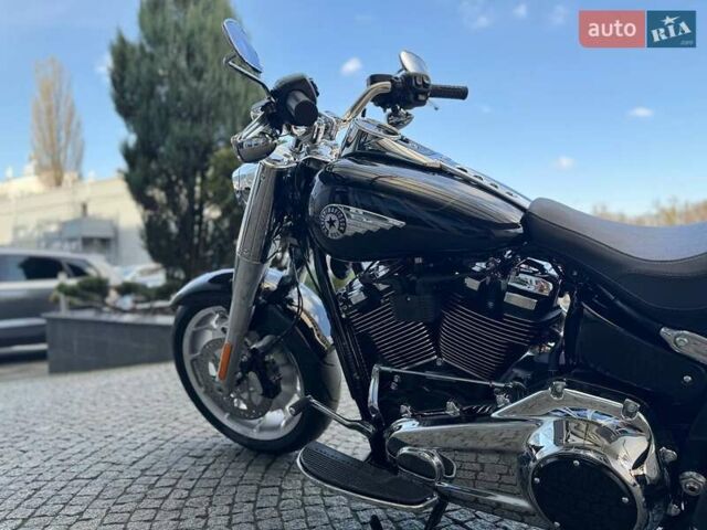 Чорний Харлей-Девідсон Фет Бой, об'ємом двигуна 1.92 л та пробігом 3 тис. км за 32701 $, фото 2 на Automoto.ua