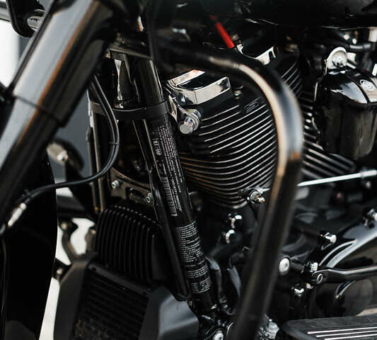 Черный Харлей-Дэвидсон Роад Глайд, объемом двигателя 2.2 л и пробегом 33 тыс. км за 28501 $, фото 16 на Automoto.ua