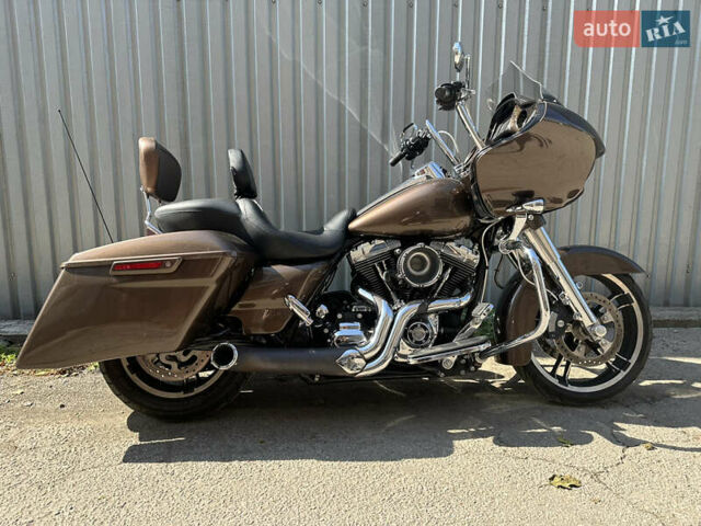 Коричневый Харлей-Дэвидсон Роад Глайд, объемом двигателя 1.7 л и пробегом 40 тыс. км за 15000 $, фото 9 на Automoto.ua