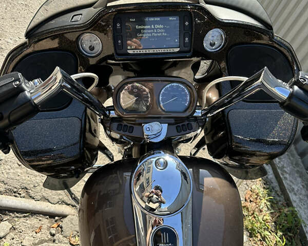 Коричневый Харлей-Дэвидсон Роад Глайд, объемом двигателя 1.7 л и пробегом 40 тыс. км за 15000 $, фото 3 на Automoto.ua