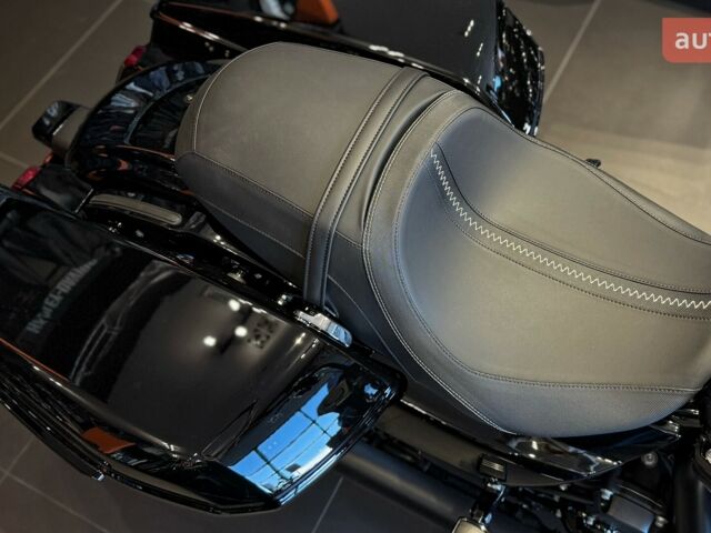 Харлей-Девідсон Роад Глайд, об'ємом двигуна 1.92 л та пробігом 0 тис. км за 41144 $, фото 6 на Automoto.ua