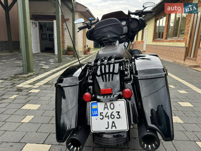 Черный Харлей-Дэвидсон Стрит Глиде, объемом двигателя 1.8 л и пробегом 91 тыс. км за 19500 $, фото 1 на Automoto.ua