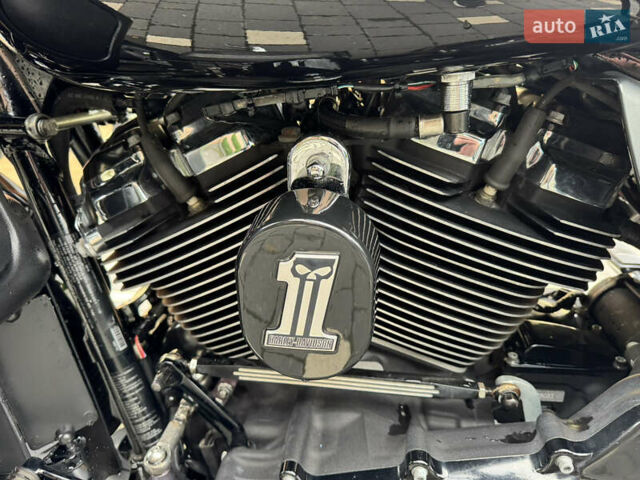 Черный Харлей-Дэвидсон Стрит Глиде, объемом двигателя 1.8 л и пробегом 91 тыс. км за 19500 $, фото 12 на Automoto.ua