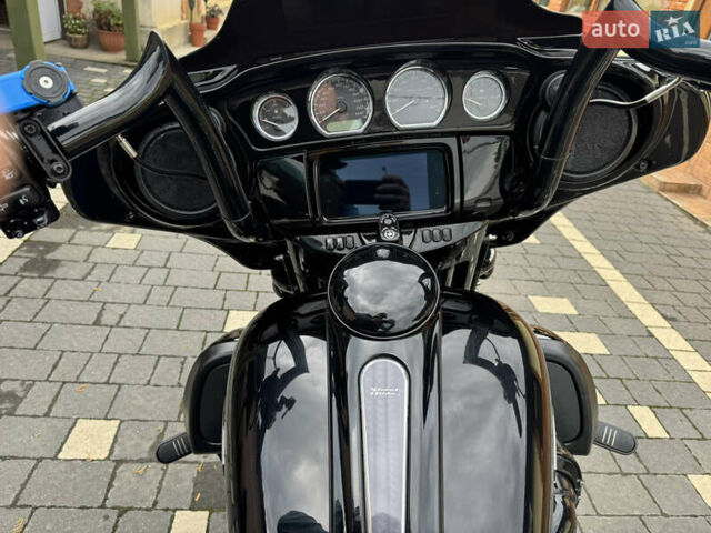 Черный Харлей-Дэвидсон Стрит Глиде, объемом двигателя 1.8 л и пробегом 91 тыс. км за 19500 $, фото 16 на Automoto.ua