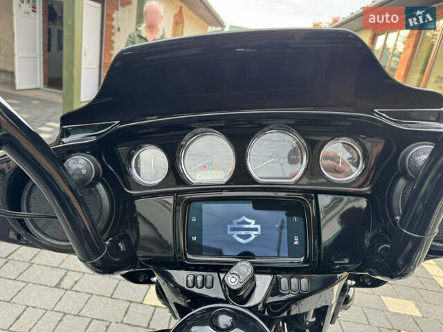 Черный Харлей-Дэвидсон Стрит Глиде, объемом двигателя 1.8 л и пробегом 91 тыс. км за 19500 $, фото 11 на Automoto.ua