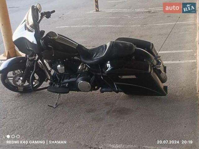 Черный Харлей-Дэвидсон Стрит Глиде, объемом двигателя 1.7 л и пробегом 25 тыс. км за 16750 $, фото 9 на Automoto.ua