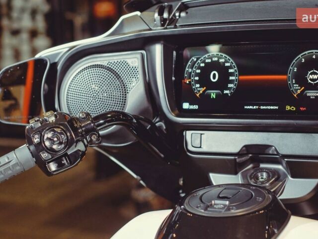Харлей-Дэвидсон Стрит Глиде, объемом двигателя 1.92 л и пробегом 0 тыс. км за 39542 $, фото 10 на Automoto.ua