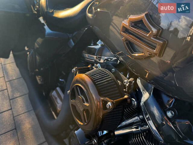 Серый Харлей-Дэвидсон Стрит Глиде, объемом двигателя 1.87 л и пробегом 11 тыс. км за 27300 $, фото 13 на Automoto.ua