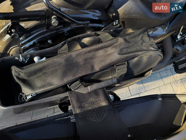Серый Харлей-Дэвидсон Стрит Глиде, объемом двигателя 1.87 л и пробегом 11 тыс. км за 27300 $, фото 18 на Automoto.ua
