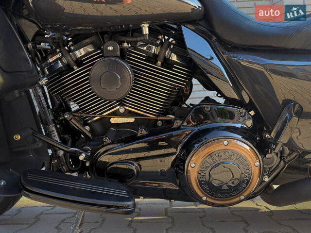 Серый Харлей-Дэвидсон Стрит Глиде, объемом двигателя 1.87 л и пробегом 11 тыс. км за 27300 $, фото 5 на Automoto.ua