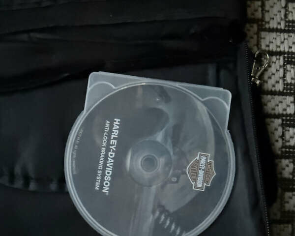 Черный Харлей-Дэвидсон В-Род, объемом двигателя 1.3 л и пробегом 61 тыс. км за 13700 $, фото 27 на Automoto.ua