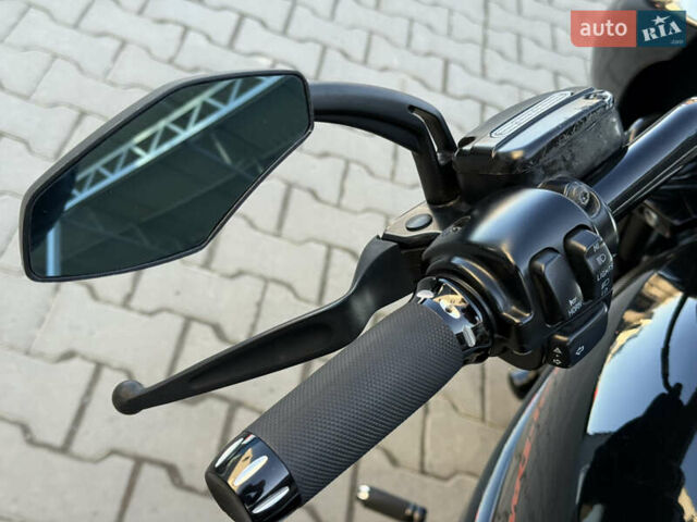 Черный Харлей-Дэвидсон В-Род, объемом двигателя 1.3 л и пробегом 61 тыс. км за 13700 $, фото 15 на Automoto.ua