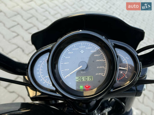 Черный Харлей-Дэвидсон В-Род, объемом двигателя 1.3 л и пробегом 61 тыс. км за 13700 $, фото 13 на Automoto.ua
