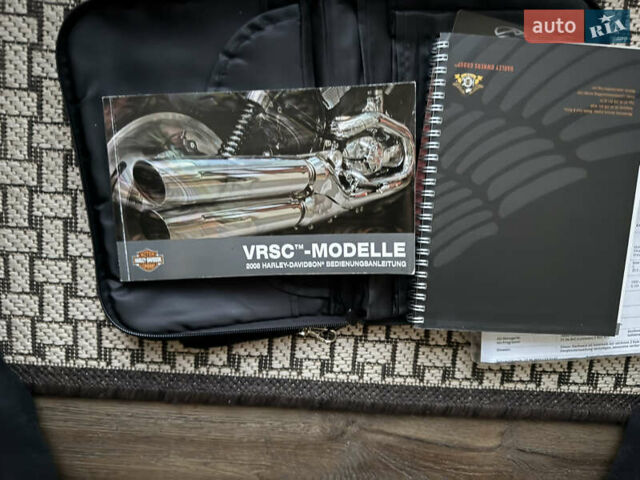 Черный Харлей-Дэвидсон В-Род, объемом двигателя 1.3 л и пробегом 61 тыс. км за 13700 $, фото 28 на Automoto.ua