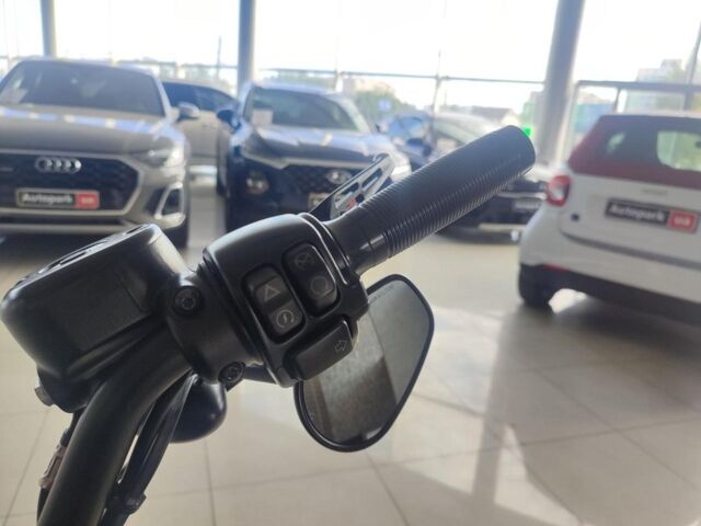 Черный Харлей-Дэвидсон XЛ, объемом двигателя 0.8 л и пробегом 3 тыс. км за 8490 $, фото 14 на Automoto.ua