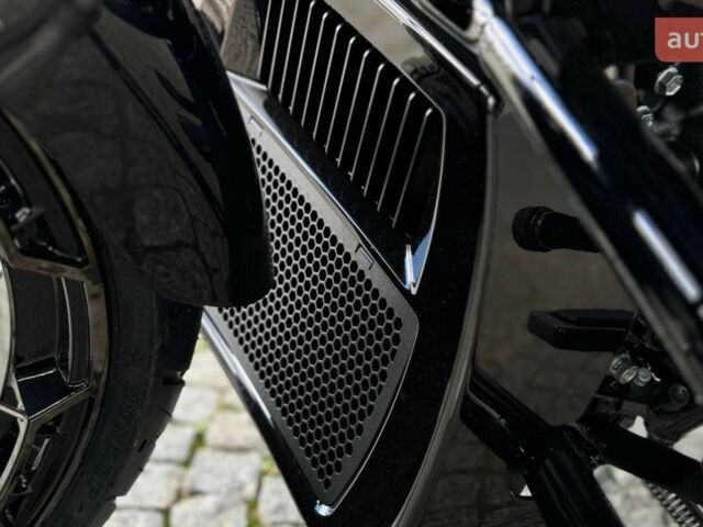 Харлей-Дэвидсон CVO Road Glide 2025 в Киеве на Automoto.ua Харлей-Дэвидсон CVO Road Glide, объемом двигателя 1.98 л и пробегом 0 тыс. км за 61872 $, фото 3 на Automoto.ua