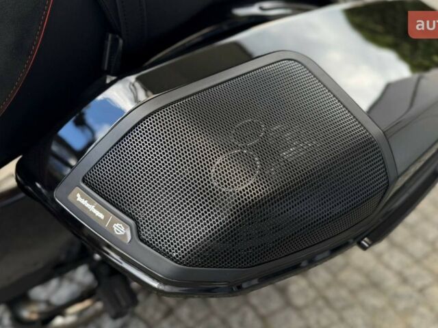 Харлей-Дэвидсон CVO Road Glide, объемом двигателя 1.98 л и пробегом 0 тыс. км за 61678 $, фото 16 на Automoto.ua