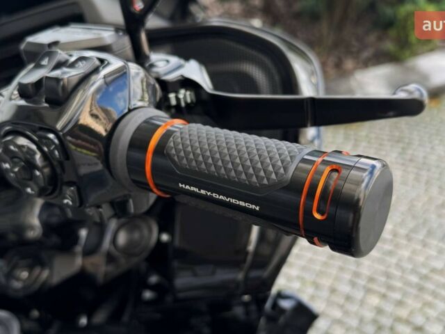 Харлей-Дэвидсон CVO Road Glide 2025 в Киеве на Automoto.ua Харлей-Дэвидсон CVO Road Glide, объемом двигателя 1.98 л и пробегом 0 тыс. км за 61872 $, фото 12 на Automoto.ua
