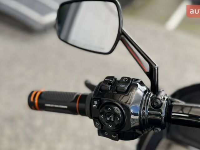 Харлей-Дэвидсон CVO Road Glide 2025 в Киеве на Automoto.ua Харлей-Дэвидсон CVO Road Glide, объемом двигателя 1.98 л и пробегом 0 тыс. км за 61872 $, фото 23 на Automoto.ua