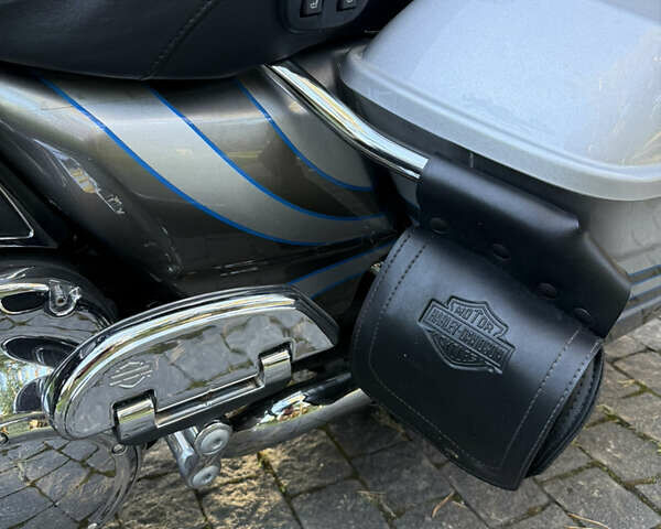 Серый Харлей-Дэвидсон CVO Road Glide, объемом двигателя 1.8 л и пробегом 55 тыс. км за 20000 $, фото 9 на Automoto.ua