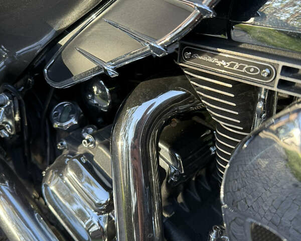 Серый Харлей-Дэвидсон CVO Road Glide, объемом двигателя 1.8 л и пробегом 55 тыс. км за 20000 $, фото 10 на Automoto.ua