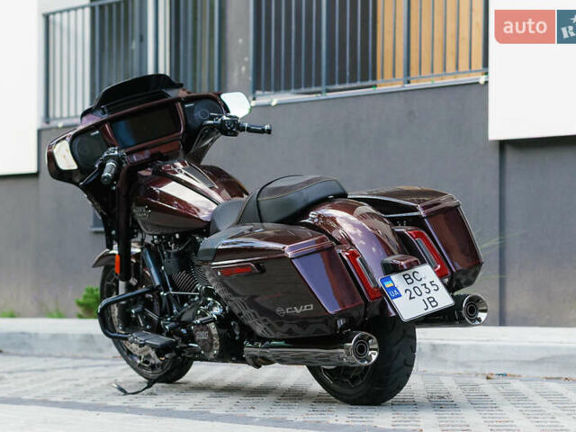 Коричневый Харлей-Дэвидсон CVO Street Glide, объемом двигателя 1.97 л и пробегом 1 тыс. км за 40000 $, фото 2 на Automoto.ua