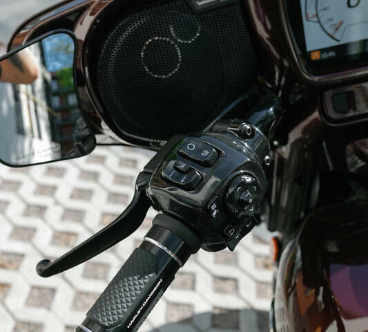Коричневый Харлей-Дэвидсон CVO Street Glide, объемом двигателя 1.97 л и пробегом 1 тыс. км за 40000 $, фото 46 на Automoto.ua