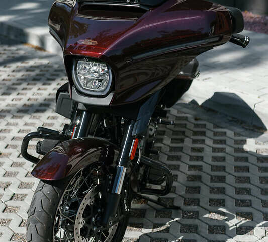 Коричневый Харлей-Дэвидсон CVO Street Glide, объемом двигателя 1.97 л и пробегом 1 тыс. км за 40000 $, фото 55 на Automoto.ua