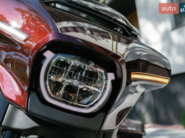 Коричневый Харлей-Дэвидсон CVO Street Glide, объемом двигателя 1.97 л и пробегом 1 тыс. км за 40000 $, фото 18 на Automoto.ua