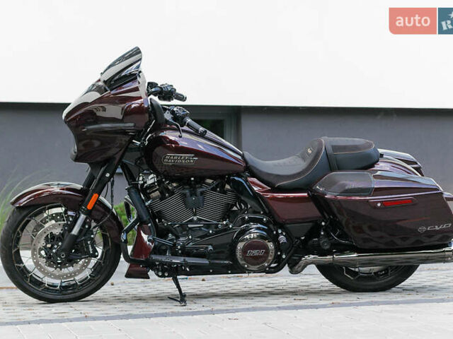 Коричневый Харлей-Дэвидсон CVO Street Glide, объемом двигателя 1.97 л и пробегом 1 тыс. км за 40000 $, фото 56 на Automoto.ua
