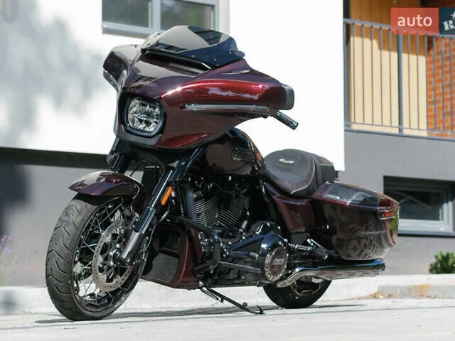 Коричневый Харлей-Дэвидсон CVO Street Glide, объемом двигателя 1.97 л и пробегом 1 тыс. км за 40000 $, фото 3 на Automoto.ua