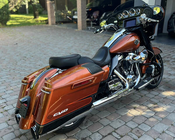 Коричневий Харлей-Девідсон CVO Street Glide, об'ємом двигуна 2 л та пробігом 17 тис. км за 32500 $, фото 3 на Automoto.ua