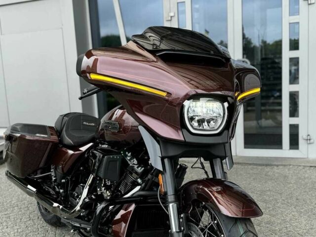 Харлей-Дэвидсон CVO Street Glide, объемом двигателя 1.98 л и пробегом 0 тыс. км за 59931 $, фото 7 на Automoto.ua