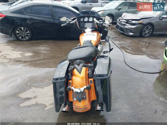 Помаранчевий Харлей-Девідсон CVO Street Glide, об'ємом двигуна 0 л та пробігом 45 тис. км за 2900 $, фото 5 на Automoto.ua