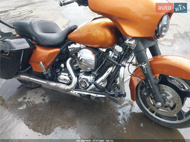 Помаранчевий Харлей-Девідсон CVO Street Glide, об'ємом двигуна 0 л та пробігом 45 тис. км за 2900 $, фото 6 на Automoto.ua