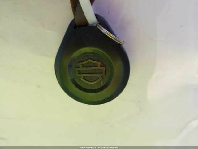 Харлей-Дэвидсон Другая, объемом двигателя 1.8 л и пробегом 0 тыс. км за 2500 $, фото 12 на Automoto.ua