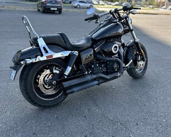 Черный Харлей-Дэвидсон Dyna Fat Bob, объемом двигателя 1.7 л и пробегом 23 тыс. км за 12400 $, фото 3 на Automoto.ua