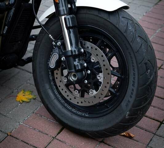 Черный Харлей-Дэвидсон Fat Bob, объемом двигателя 1.87 л и пробегом 22 тыс. км за 24900 $, фото 11 на Automoto.ua