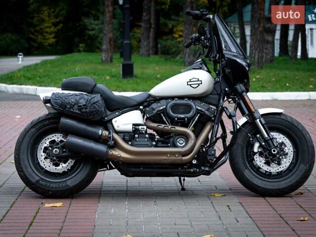 Черный Харлей-Дэвидсон Fat Bob, объемом двигателя 1.87 л и пробегом 22 тыс. км за 24900 $, фото 1 на Automoto.ua