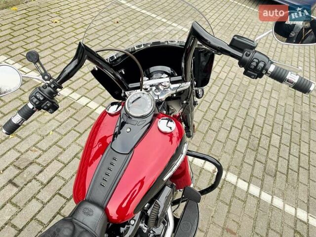 Червоний Харлей-Девідсон FLHCS, об'ємом двигуна 1.87 л та пробігом 9 тис. км за 22000 $, фото 9 на Automoto.ua